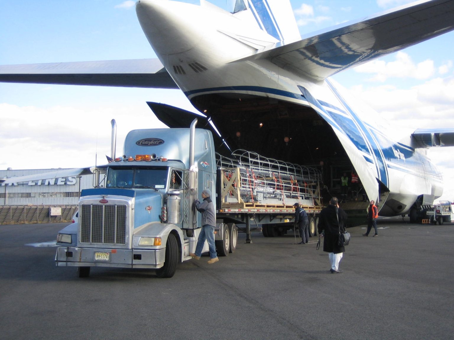 air-freight-forwarding-services-air-export-or-import-freight